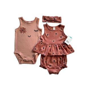 PL BABY 12 MONTHS 4-Piece Cute Play Set